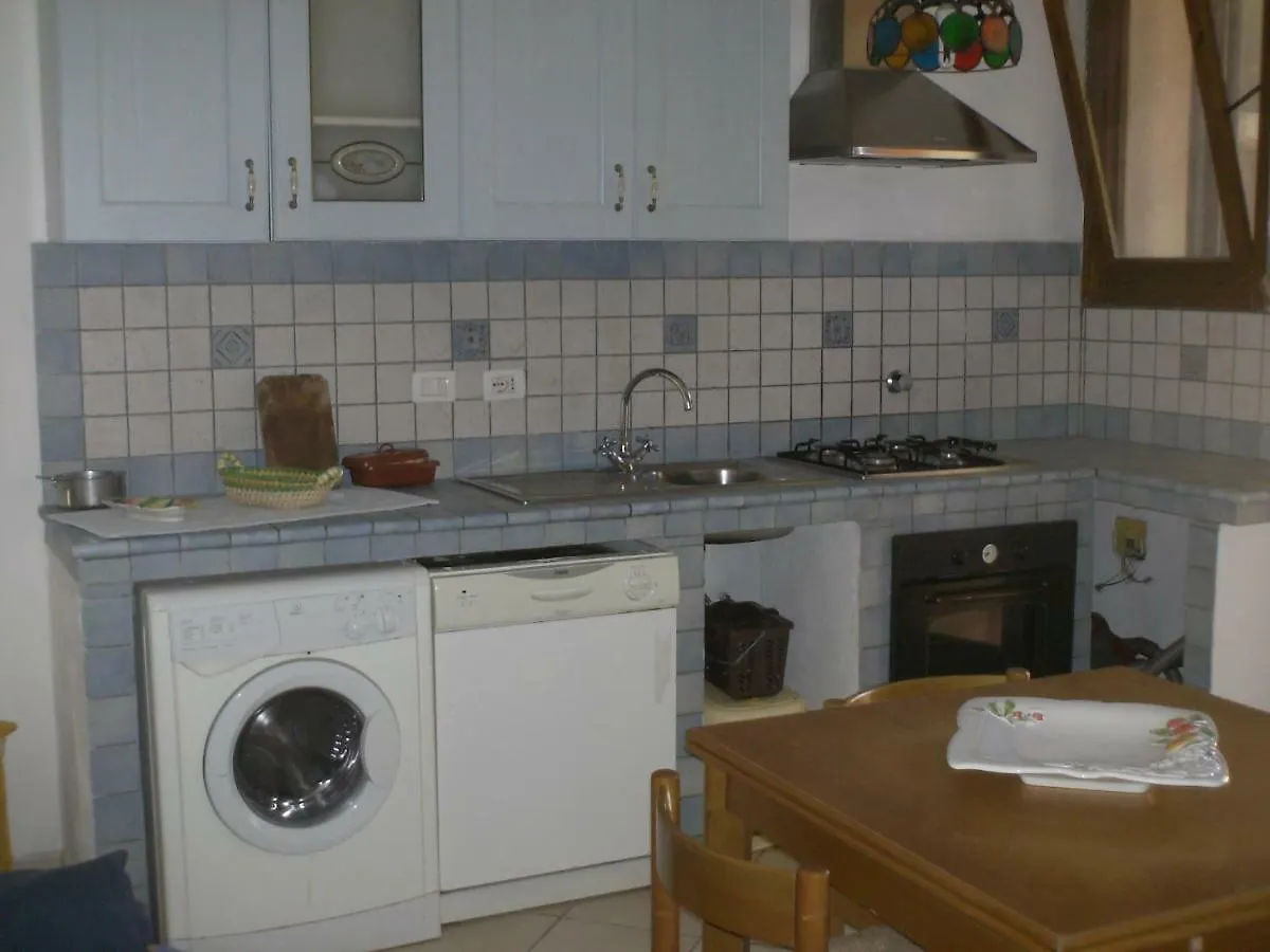 شقة سانتا تيريزا غالّورا  في Casa Della Baia