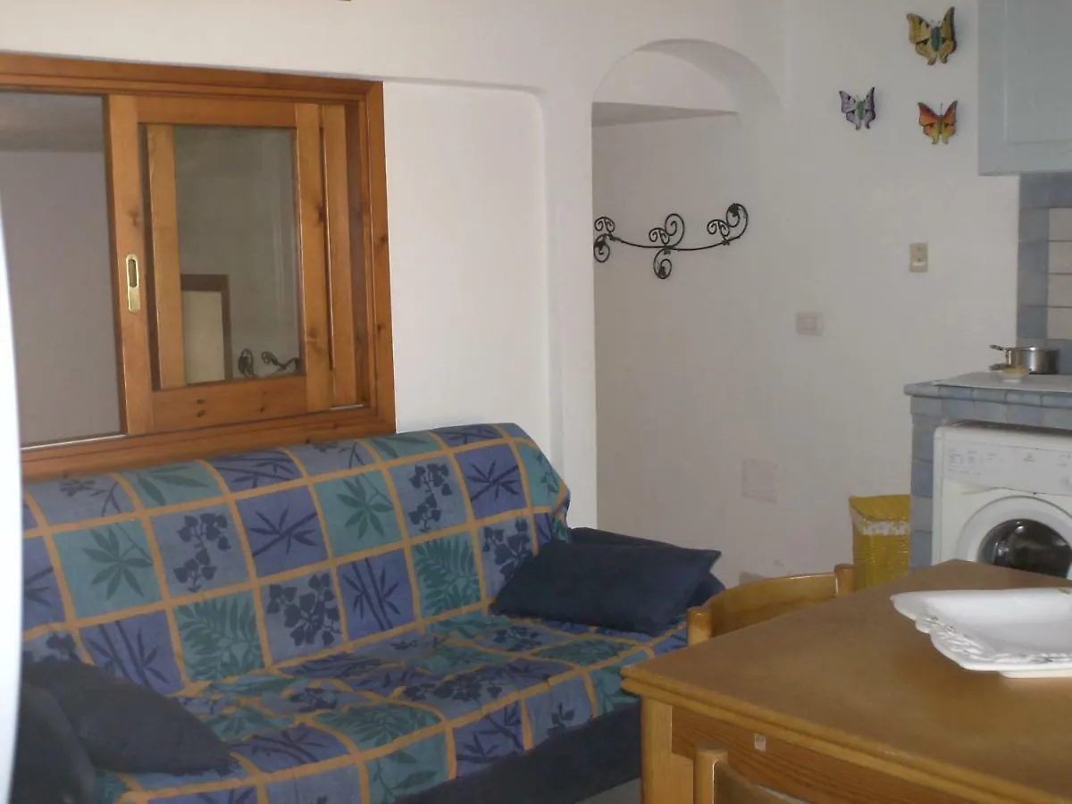 شقة سانتا تيريزا غالّورا  في Casa Della Baia