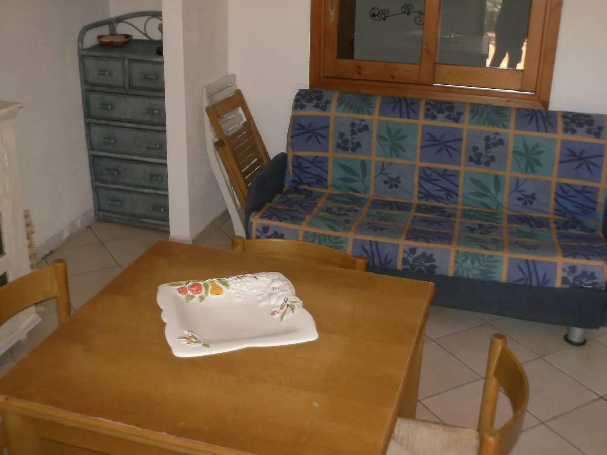 شقة سانتا تيريزا غالّورا  في Casa Della Baia 0*,  إيطاليا